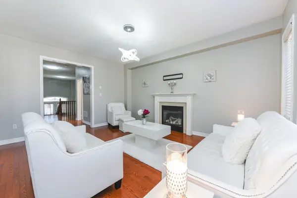 5 Amy AVE, Brampton, ON L6P 3L7