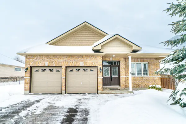 7 Parkside DR, Kawartha Lakes, ON K9V 5X9