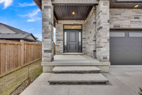 256 Tamarack BLVD, Woodstock, ON N4S 0E2