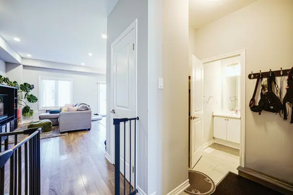 24 Copeman AVE, Brantford, ON N3V 0B3