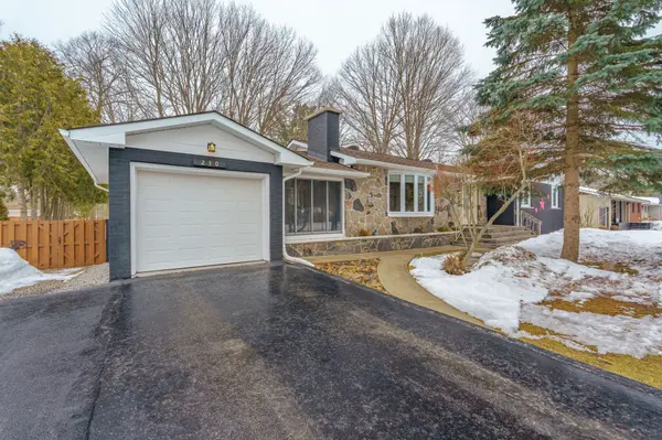 230 Alexander ST, Gravenhurst, ON P1P 1A6