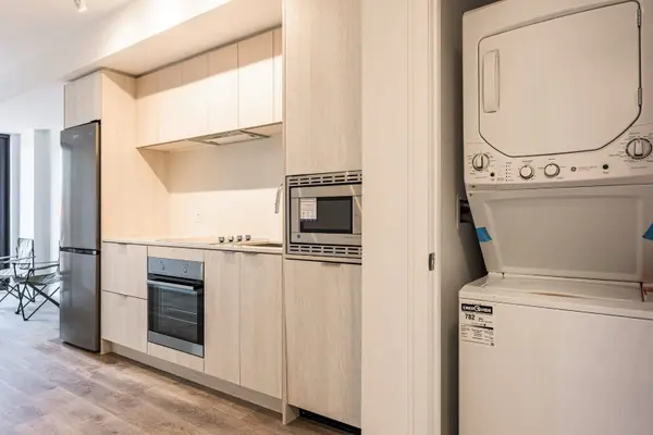 1 Jarvis ST #315, Hamilton, ON L8R 3J2