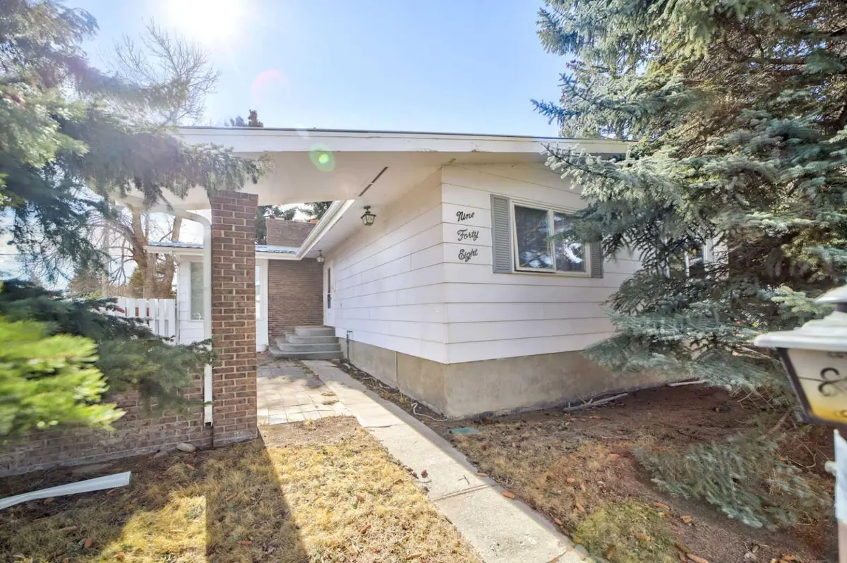 948 Main ST, Pincher Creek, AB T0K1W0