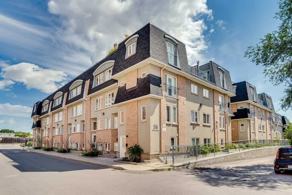 50 Merchant LN #204, Toronto C01, ON M6P 4J6