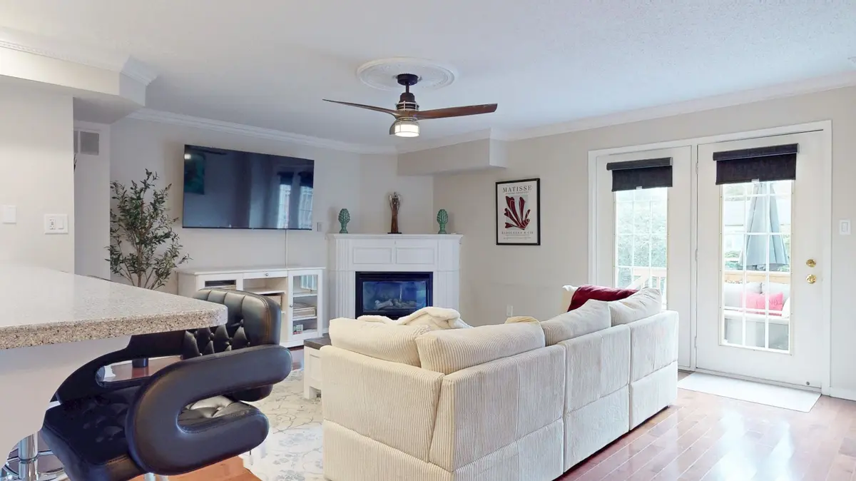 1995 Royal RD #143, Pickering, ON L1V 6V9