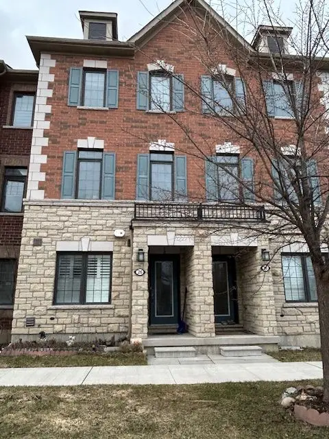 26 Delft DR, Markham, ON L6C 0Z1