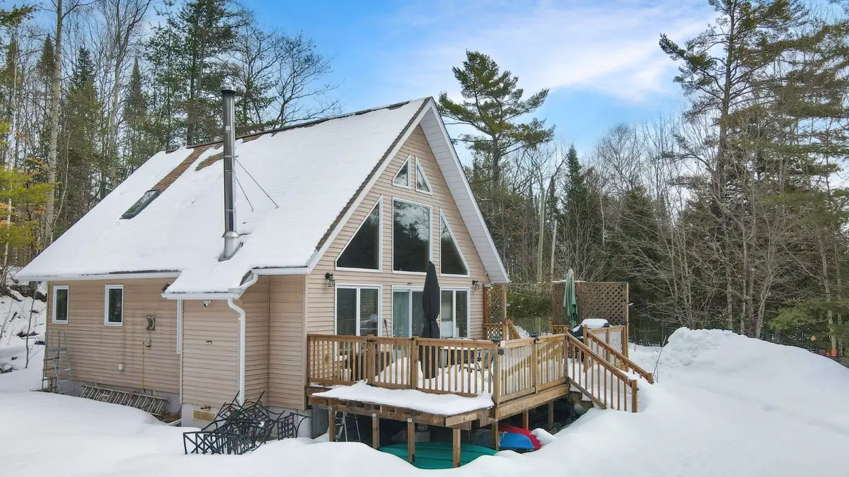 1029 Cranberry Lake RD, Dysart Et Al, ON K0M 1S0