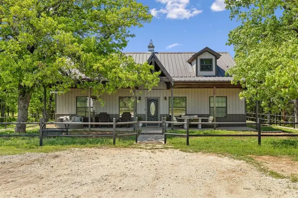 2668 Upper Montague Road, Bowie, TX 76230