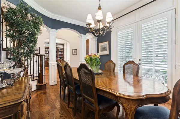 5718 Stanford Avenue, Dallas, TX 75209