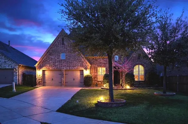 9708 Rexford Drive, Fort Worth, TX 76131