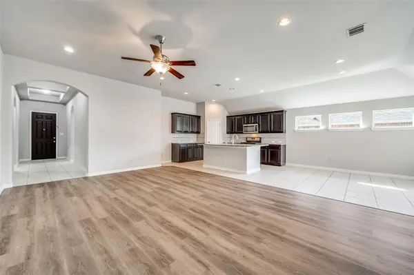 1033 Water Garden Circle, Little Elm, TX 75068