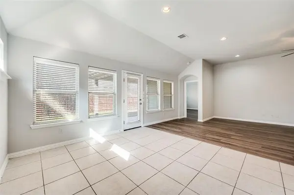 1033 Water Garden Circle, Little Elm, TX 75068