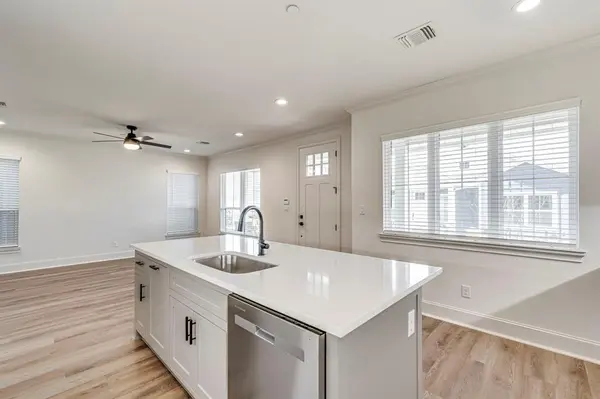 312 Woodside Trail, Waxahachie, TX 75165