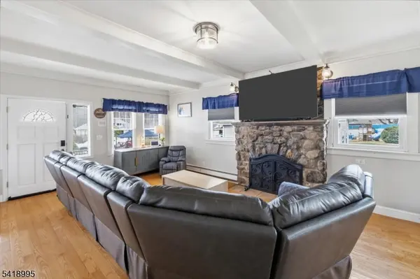 21 Center St, Mount Olive Twp., NJ 07828