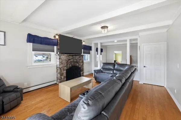 21 Center St, Mount Olive Twp., NJ 07828