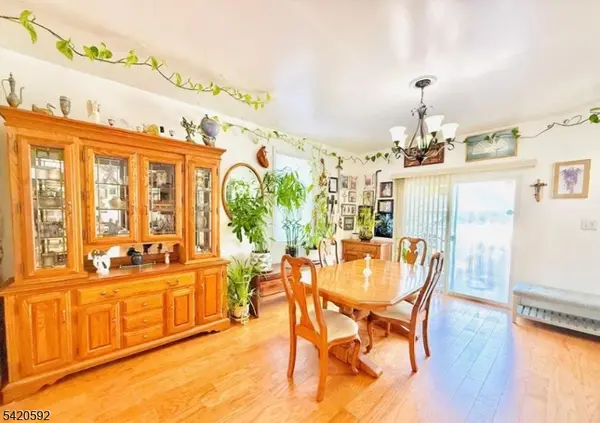 22 Church St, Nutley Twp., NJ 07110