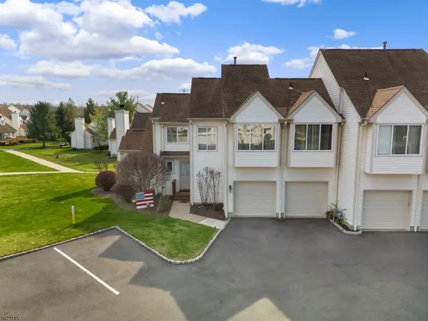 8 Russell Ct, Montville Twp., NJ 07045