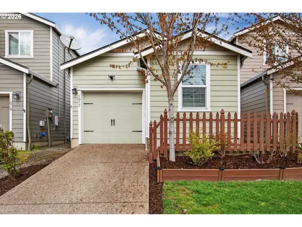 1017 S VIEW DR, Molalla, OR 97038