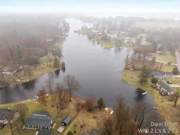 4057 E Shore DR, Douglass Twp, MI 48888