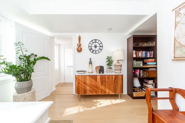 12 Naylor LN, Ajax, ON L1S 7S7