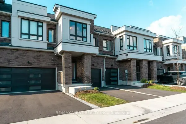 153 Sailors Landing DR, Clarington, ON L1C 7G4