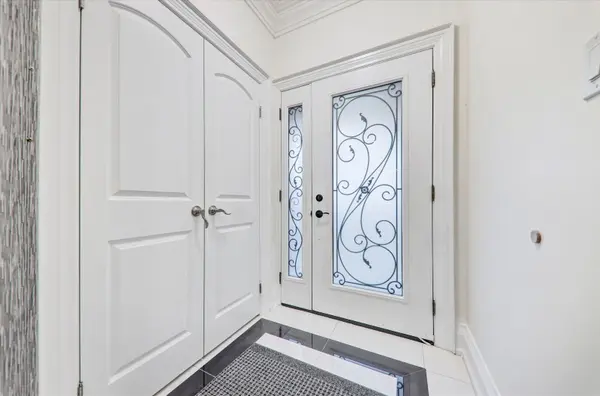 71 Lillington AVE, Toronto E06, ON M1N 3K6