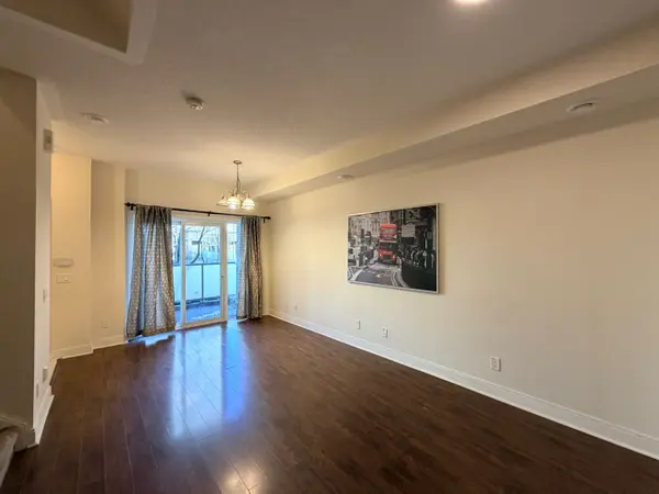 315 Village Green SQ #48, Toronto E07, ON M1S 0L2