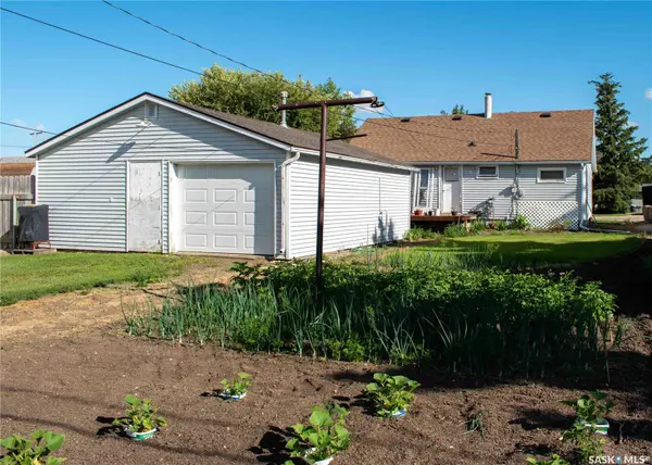 107 3rd AVENUE W, Elrose, SK S0L 0Z0