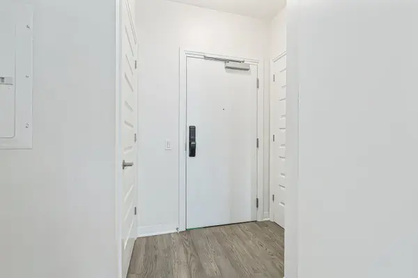 460 Gordon Krantz AVE #105, Milton, ON L9T 1Z2