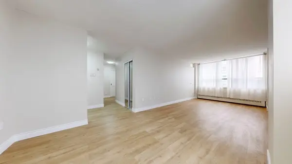 320 Dixon RD #304, Toronto W09, ON M9R 1S8