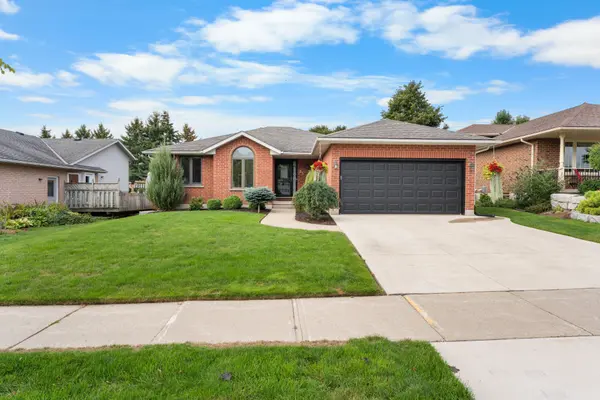 28 Keating DR, Centre Wellington, ON N0B 1S0