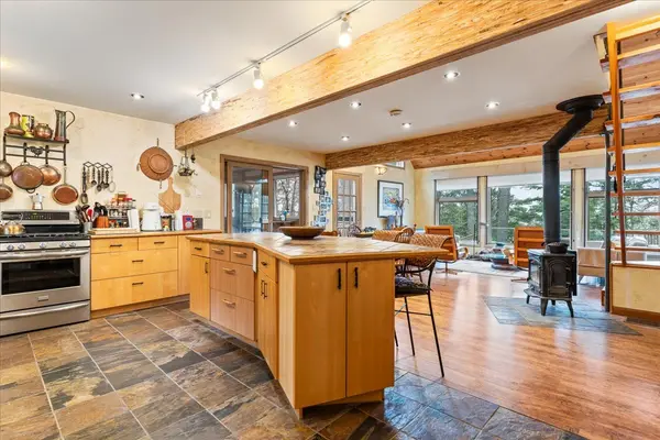 1032 PARALLEL FALLS LN, Minden Hills, ON K0M 2K0