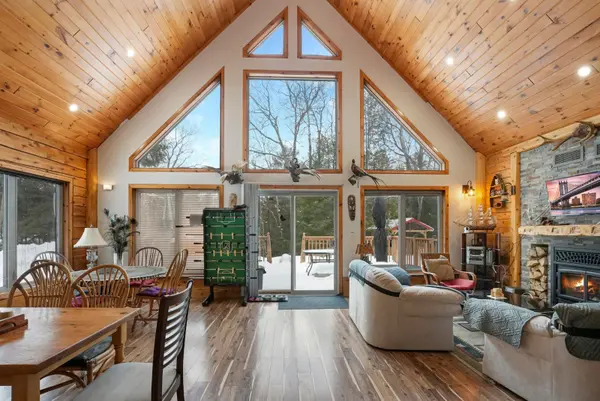 1029 Cranberry Lake RD, Dysart Et Al, ON K0M 1S0