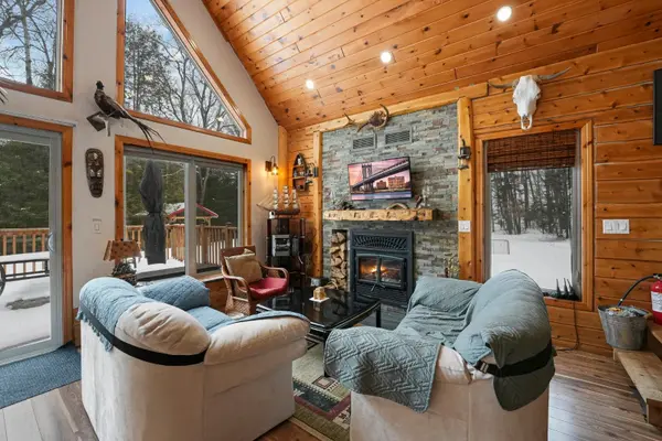 1029 Cranberry Lake RD, Dysart Et Al, ON K0M 1S0