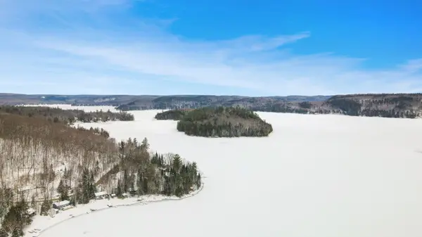 1027 Dow TRL, Dysart Et Al, ON K0M 1S0