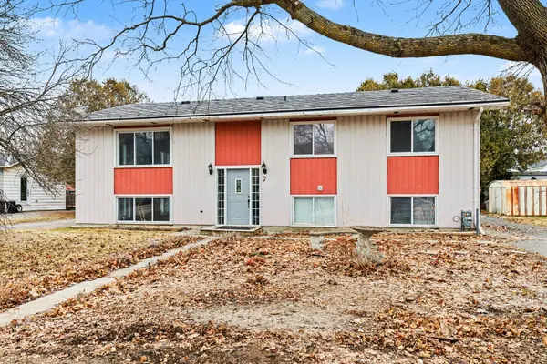 7 Leeds ST, Smiths Falls, ON K7A 2M6