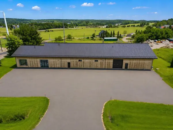 Address not disclosed, Bracebridge, ON P1L 1P8