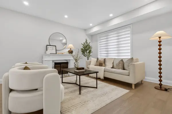 25 Berry Glen ST, Barrhaven, ON K2G 7A5