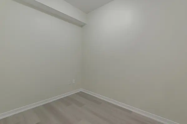 85 Robinson ST #306, Hamilton, ON L8P 0B9