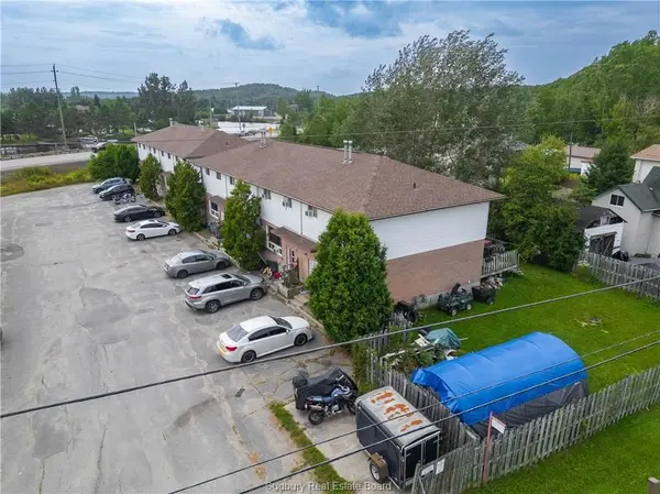 29 Laren ST, Greater Sudbury, ON P0M 3C0