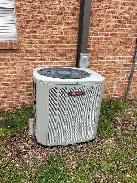 704 E 9th Street, Kemp, TX 75143