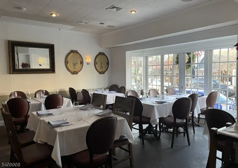 15 - 17 Main St, Clinton Town, NJ 08809