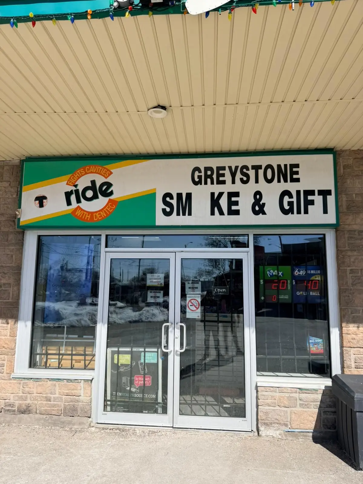 5 Greystone Walk DR #1807, Toronto E04, ON M1K 5J5