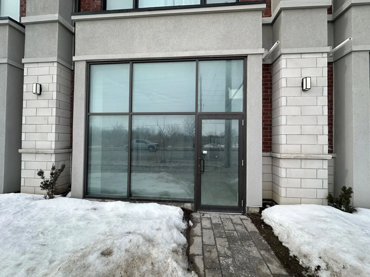 200 Dissette ST #3, Bradford West Gwillimbury, ON L3Z 3G8