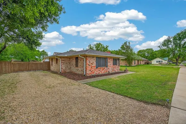 219 W Jefferson Street, Palmer, TX 75152