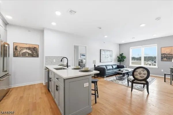 660 Bloomfield Ave #406, Bloomfield Twp., NJ 07003