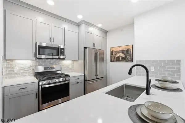 660 Bloomfield Ave #406, Bloomfield Twp., NJ 07003