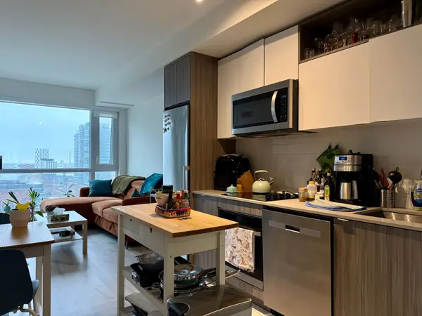 70 Princess ST #1611 E, Toronto C08, ON M5A 0X6