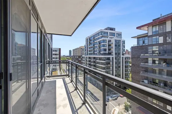 225 Sackville ST #705, Toronto C08, ON M5A 0B9