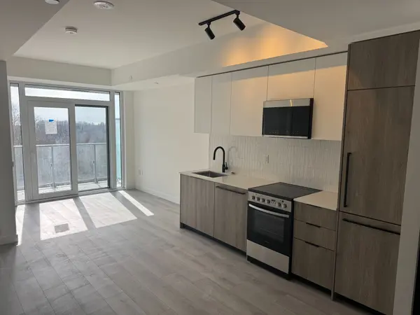 1635 Military TRL #522, Toronto E10, ON M1C 1B2